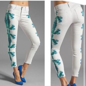 Joe’s Jeans White Denim Capris with Tropical Palm Trees Sz 25